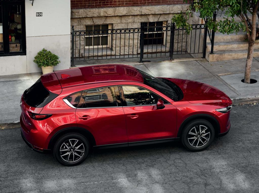 VÄCK LIV I DIN INRE FÖRARE Kärlek till yrket skapar perfektion i arbetet. Möt 2018 års Mazda CX-5.