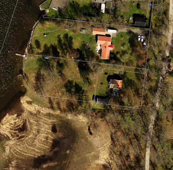 Datum 2017-04-25 3 (5) Flygfoto 2 inzoomning av platsen Skäl till beslut Bygglov har sökts på fastigheten DUNÖ 1:158 för villa i två plan med pulpettak och en byggnad med förråd/carport.
