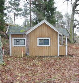 Huvudbyggnad Garage Pump och teknikhus örråd/stuga Lekstuga Sjöbod Lekstugan vid gräsmattan