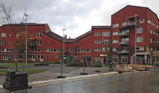 50 Horror limits 51 Vidare till Skarpnäck. Det dröjer inte länge förrän det i breda lager uppstår en stark reaktion mot enhetligheten och entydigheten, mot dödheten i bebyggelser av Skärholmens typ.