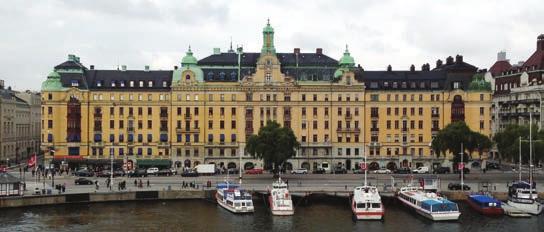 Märk att fastigheterna i Skarpnäck dock fortfarande är lika stora som de var i Skärholmen. I så motto har ingenting förändrats, det mycket annorlunda utseendet till trots.