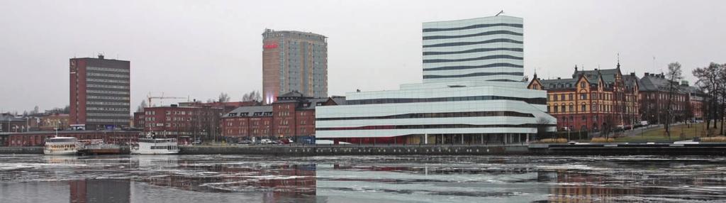 10 Väven 11 Bara den flytt av en så central samhällsaktör som stadsbiblioteket som bygget av Väven tvingat fram har snabbt visat sig få tydliga effekter, vars långsiktiga verkande är svårt att