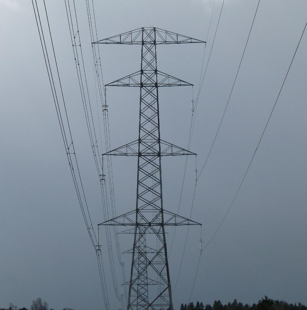 18 5. VERKSAMHETSBESKRIVNING 5.1 Elförbindelsens tekniska utförande 5.1.1 Översiktlig beskrivning Den befintliga 220 kv-dubbelluftledningen omfattar stolptyper med mått som framgår i avsnitt 5.1.2 nedan.