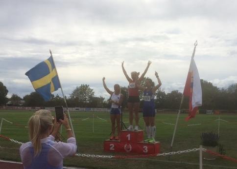 I klass K50 viktkastning tog Ann-Christin Anki Lindh en 4:e plats genom att hiva iväg det 7 kg tunga vikt-redskapet hela