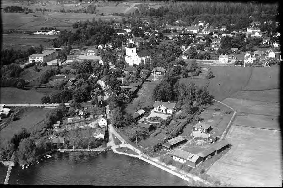 197 kyrkoherdeboställets mark och som med sin glesare bebyggelse utgör en övergång till landsbygden.