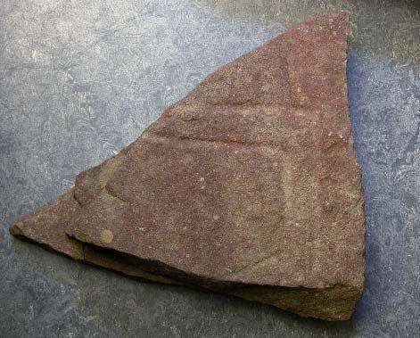 F221) från stensättning A17. Foto av John Hamilton. Fig. 65.