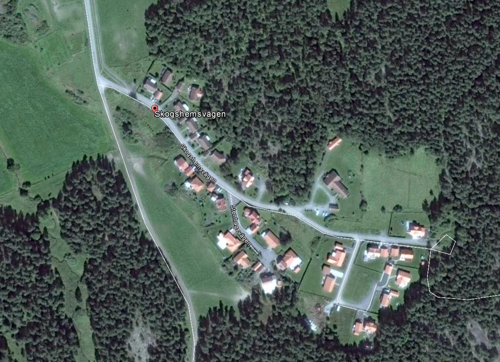 1 Objekt Sweco har på uppdrag av Söderköpings kommun utfört en geoteknisk undersökning på tre mindre områden söder om Söderköping. Områdena är belägna längs Skogshemsvägen enligt figur 1 nedan.