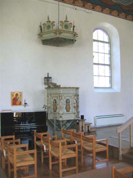 Alla andra spår från denna restaurering rensades ut i samband med restaureringen 1968 som starkt präglar kyrkorummet.