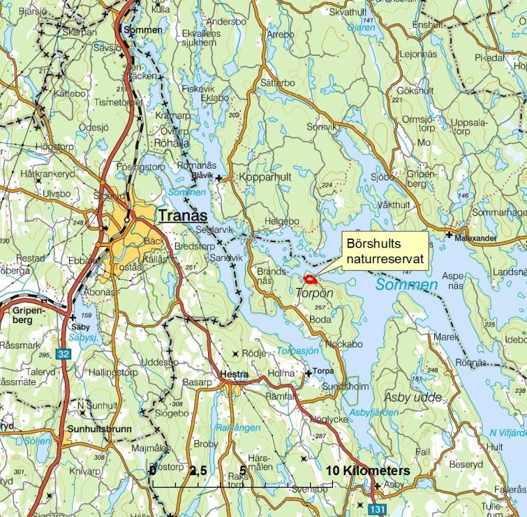 Se reservatsbeslutet. 3.1 Naturbeskrivning Naturreservatet ligger på Torpön i Sommen. Trakten är ett storkuperat sprickdalslandskap i södra Östergötland.