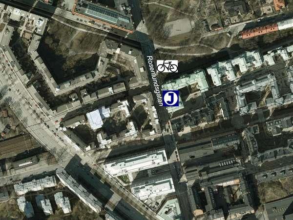 Fig 2. Föreslagen lokalisering av cykelparkering vid station Stockholm södra Andra alternativ för cykelparkeringen har utretts (Tyréns 2007).