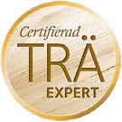 Visas denna symbol betyder det att företaget är Certifierad Träexpert, vilket innebär att man har ett dokumenterat stort kunnande inom trä, vilket ger trygghet vid köp av trävaror.