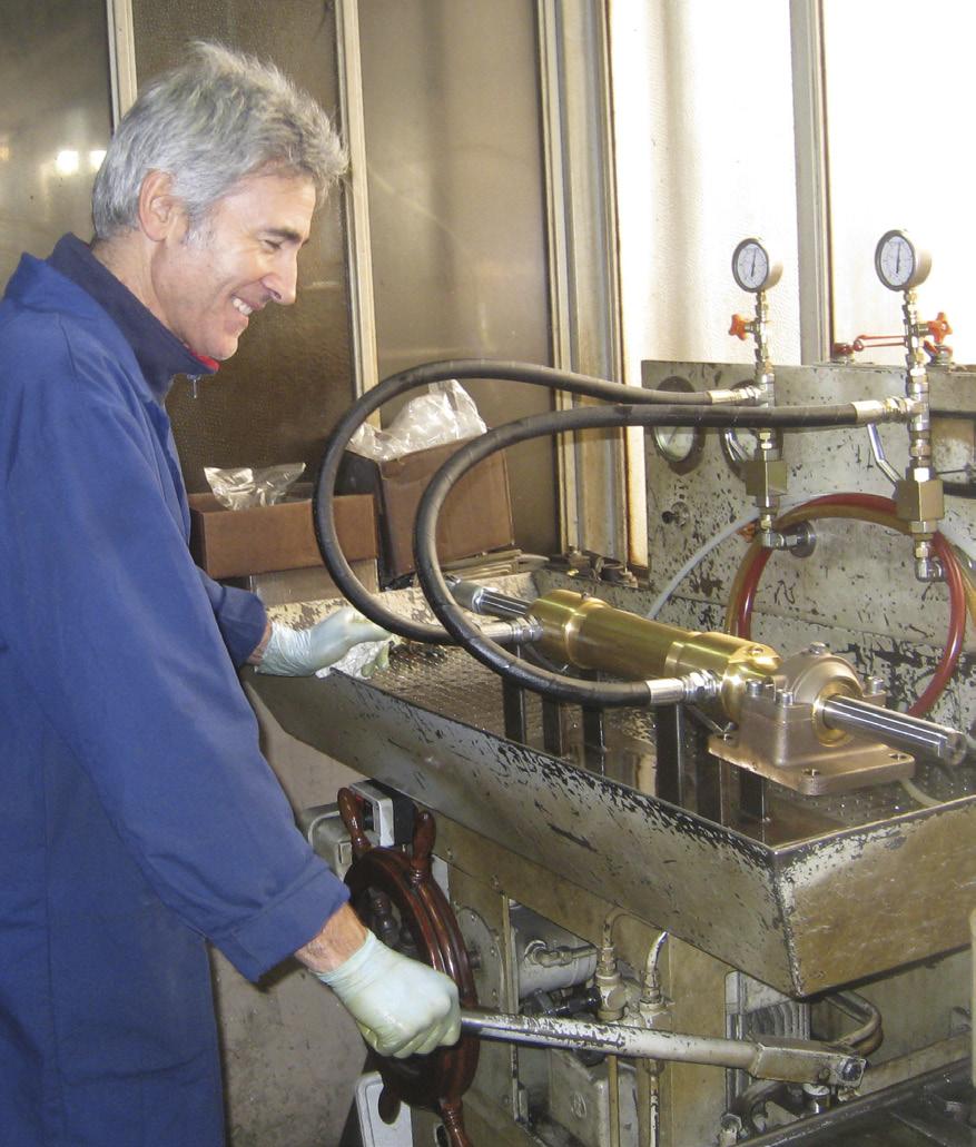 För system med en enkel cylinder är det viktigt att denna är balanserad dvs pumpar lika mängd olja åt båda håll. I system med två samverkande cylindrar kan de dock vara obalanserade.
