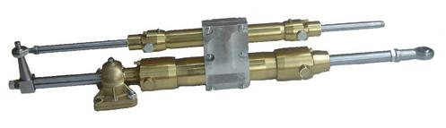 Genom att koppla P (se bilden till vänster) till en hydraulpump tas kraften från hydraulpumpen. T är en returledning som bör gå till en oljetank med filter.