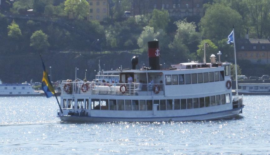 Navitron har en stor mängd gränssnitt för anpassning till övrig utrustning som gyro, NMEA och sin/cos kompass.