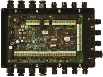 Centralenhet - Roderlägesgivare Magnetsensor för montering på fartygskompass finns som tillbehör. Som alternativ till magnetsensor kan fluxgate A5022 eller GPS kompass med fördel användas.