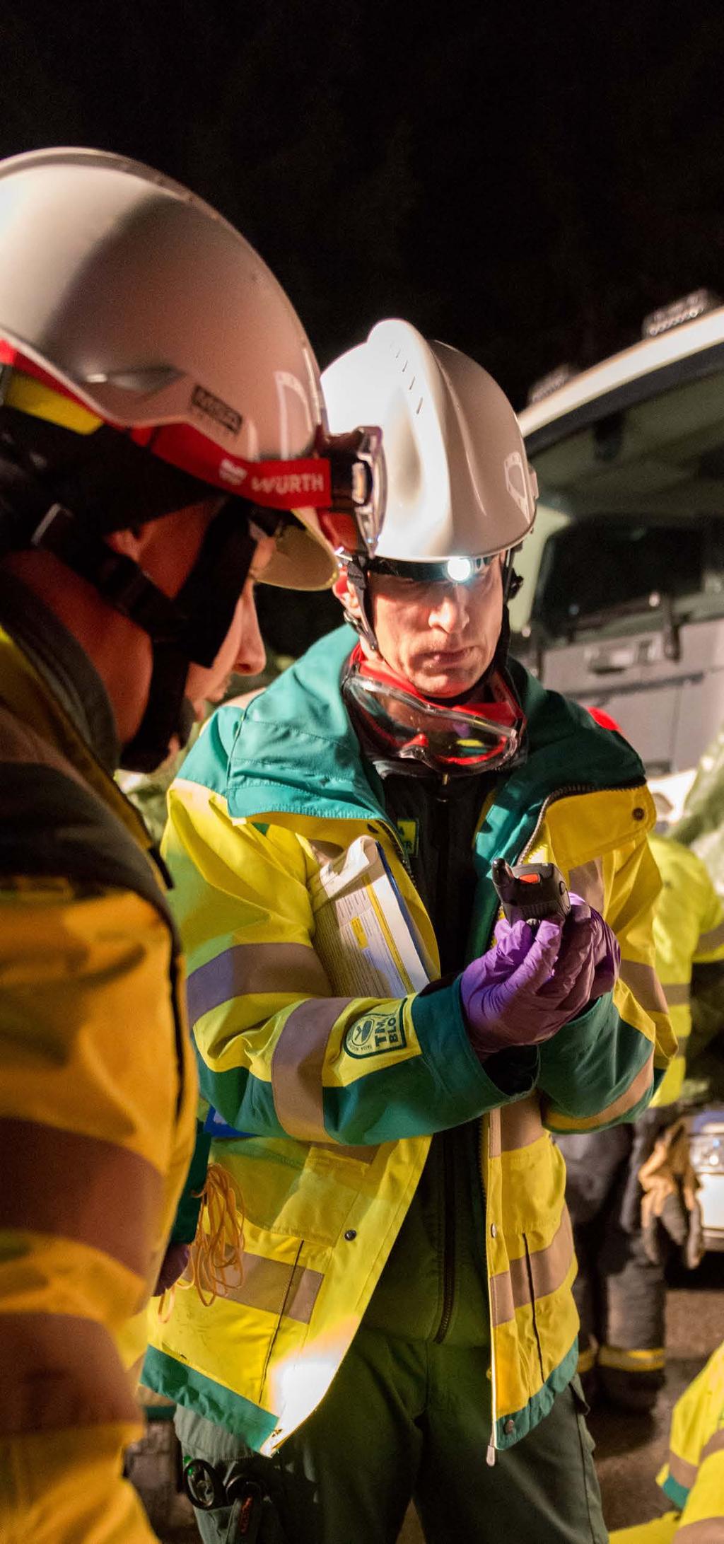 Vårdinstanser behöver bara använda ett par myndighetsradioapparater när det inträffar en stor incident. Det är fortfarande många som tror på den här myten.