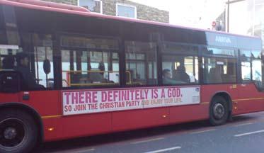 La humanisma mesaĝo eĉ pli disvastiĝis, kiam amaskomunikiloj amuzite raportis, ke en la sud-angla urbo Southampton religiema ŝoforo rifuzis veturigi buson portantan la laŭ li ofendan reklamon.