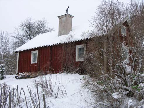 Historik Lilla Raksta är den äldsta bebyggelsen i området som åtminstone sedan medeltiden legat under Tyresögodset.