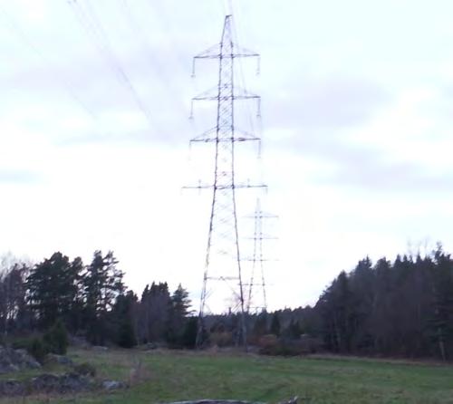 17 5. VERKSAMHETSBESKRIVNING 5.1 Elförbindelsens tekniska utförande 5.1.1 Översiktlig beskrivning Den befintliga 220 kv-luftledningen omfattar stolptyper med mått som framgår i avsnitt 5.1.2 nedan.