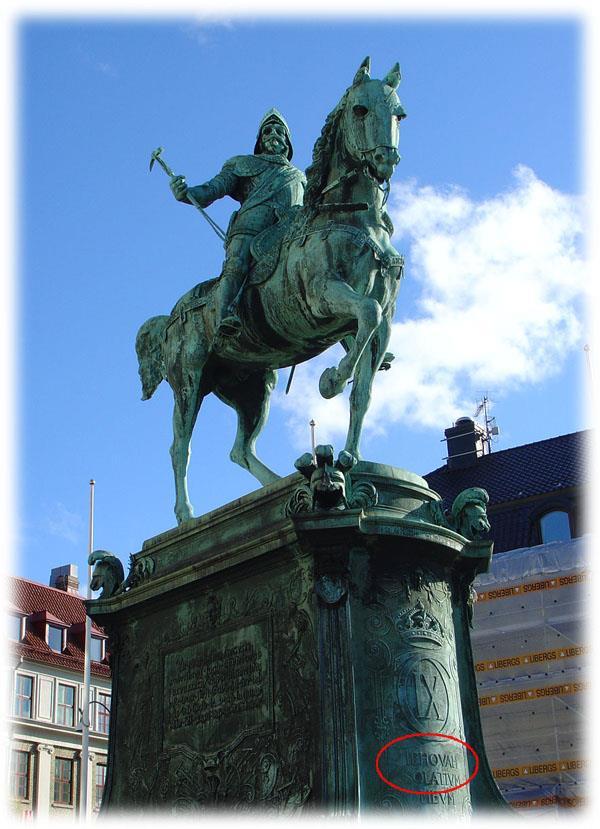 Likt sin bror Erik XIV, sin son Gustav II Adolf och sin sondotter, drottning