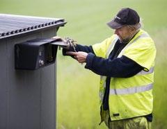 Banan till Kårsta var klar 1885 och är ovanlig genom de olika åldrarna hos komponenterna i signalsystemet. Klas Linder kan det mesta om signaler och det är mycket som han måste veta.