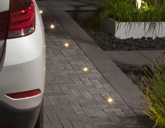 DB-LED (WW) Denna mini-markspotlight ger ett subtilt, glittrande ljus. Använd DB-LED (WW) längs med uppfarter, gångstigar och altaren eller i kanten av trappsteg.