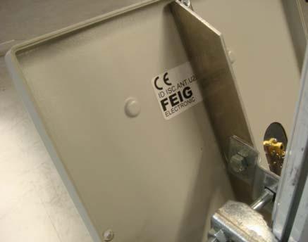 De övre antennerna var placerade ca 1,8 m över golvet, de