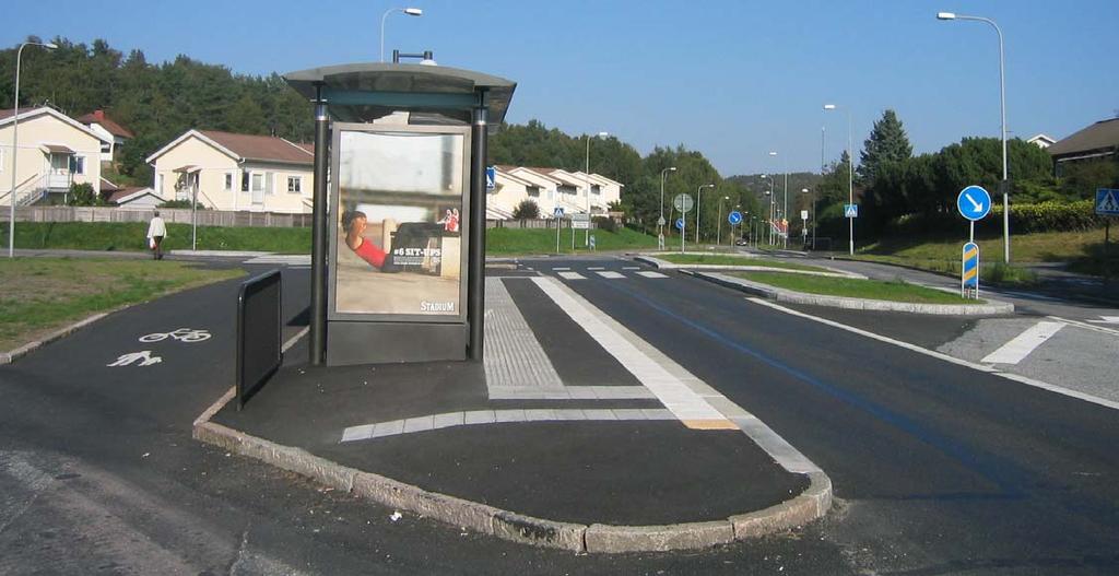 SVARTEDALSGATAN Foto: Kerstin Ström Anpassning av busshållplatserna Svartedalsgatan och