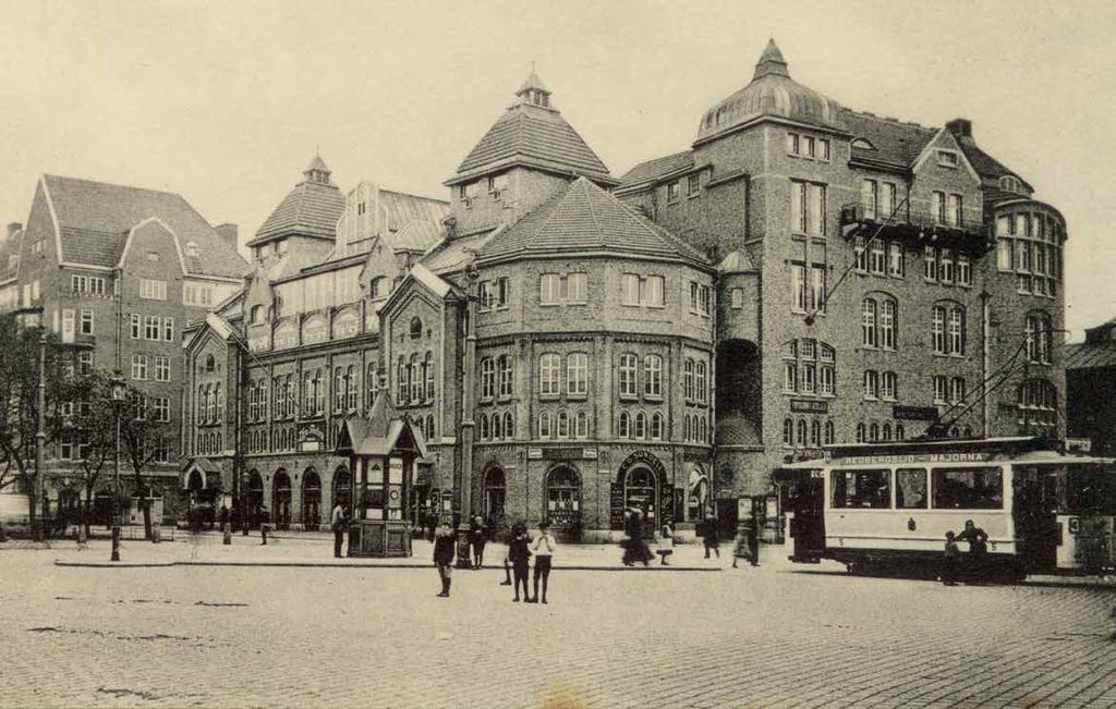 Arbetareföreningens hus Järntorget. Järntorget har historiskt varit ett centrum för arbetarrörelsen.