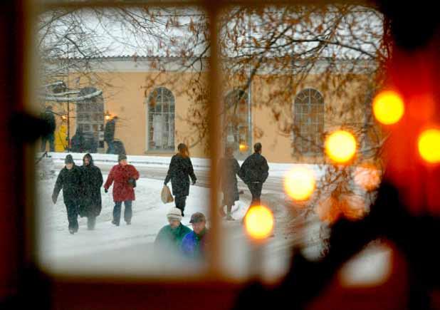 Julmarknad i Brevens Bruk Foto: Niklas Brandin, Katrineholms-Kuriren Nu är det åter dags för Julmarknad i Brevens Bruk, med jultomten på besök, julbord i Brevensgården, julkonsert i kyrkan, knallar