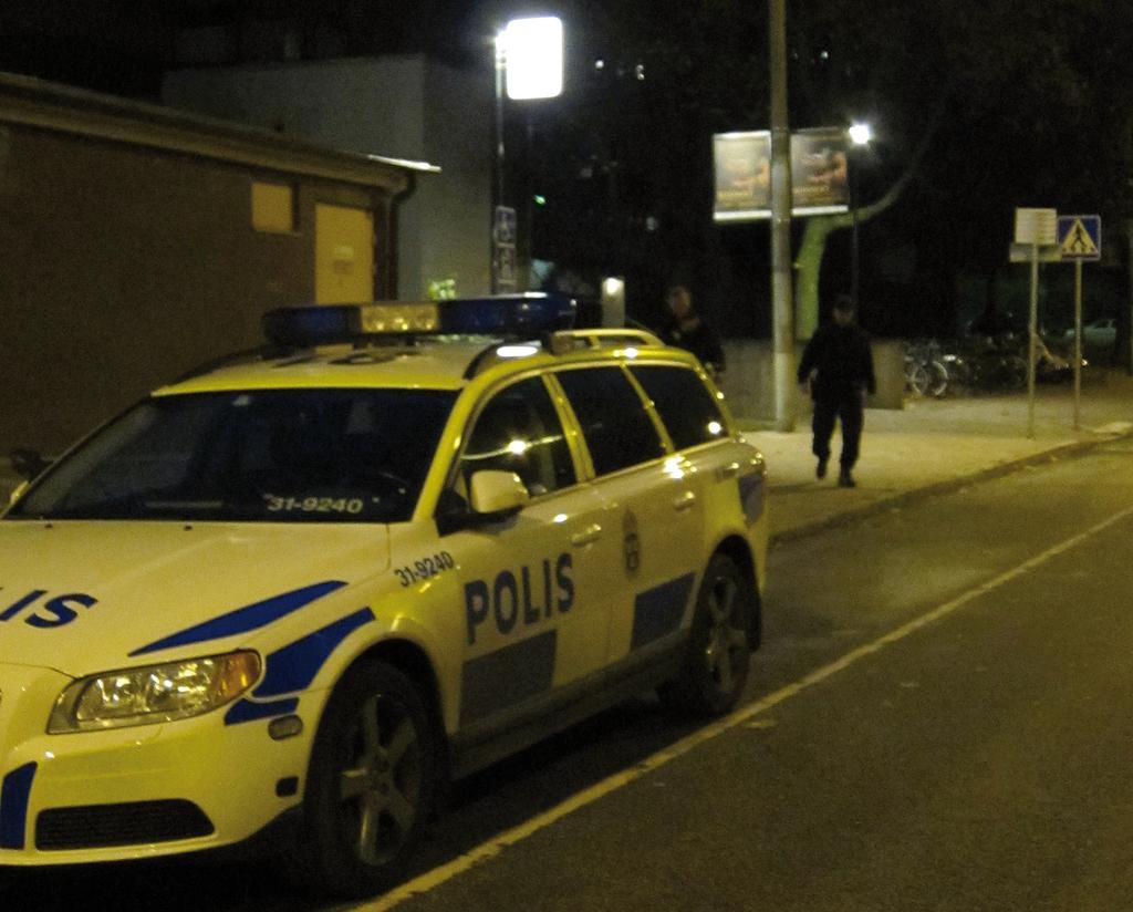 Rättsväsende Statistisk årsbok 2011 Den absolut högsta andelen återfall 89 procent fanns bland de personer som tidigare lagförts för brott vid minst tio tillfällen.