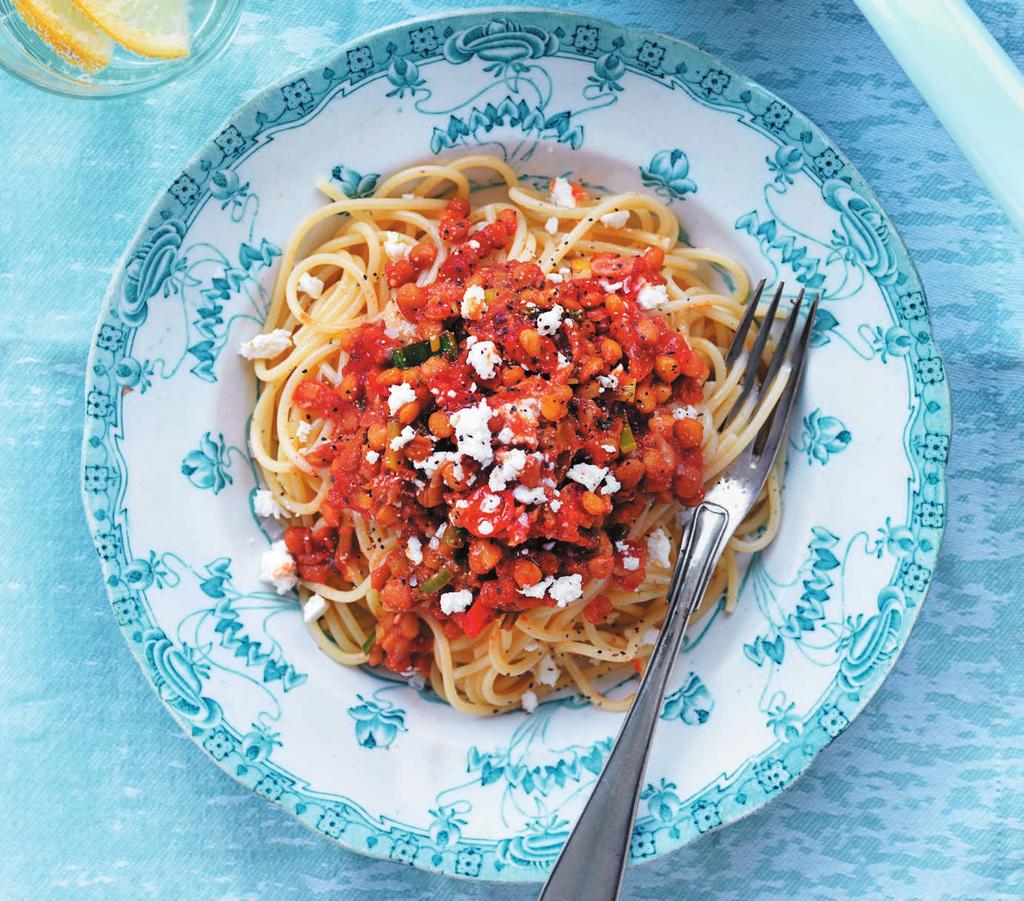 RECEPT 4 30 min 537 g kcal/port Fett 12 g Kolhydrater 84 g Protein 23 g Pasta med linser Tomatsås med linser toppad med fetaost.