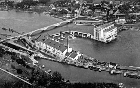 Edet betraktades på 1700-talet som Sveriges främsta. På 1830-talet fanns det totalt 12 sågverk vid älven. Omvandlingen I mitten av 1800-talet hamnade sågarna i två ägares händer.