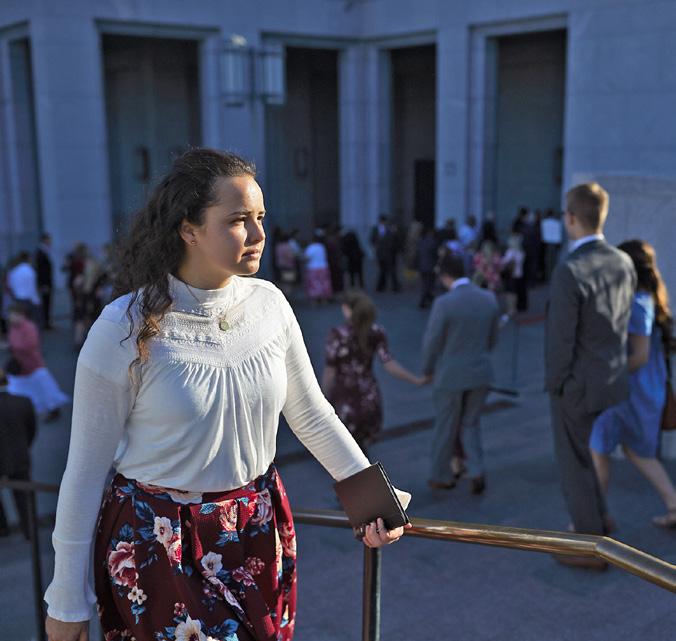 President Russell M. Nelson Låt oss sträva fram Er önskan att lyda växer när ni minns och begrundar det ni känt under de senaste två dagarna. framstående män har insatts i de tolv apostlarnas kvorum.