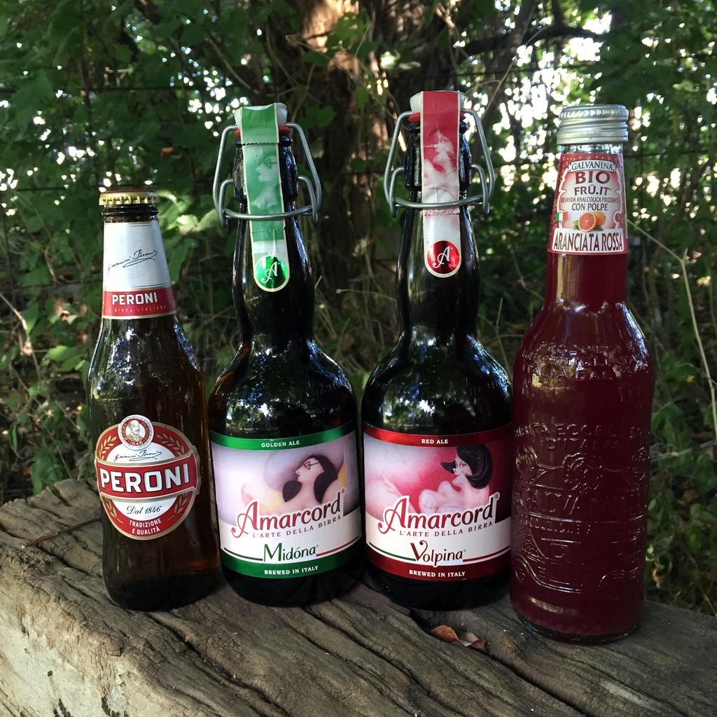 Bevande - Drycker Läsk Fanta, Cola, Cola zero, Sprite 33 cl Galvanina Italiensk ekologisk blodapelsin 35,5 cl Tonica Galvanina ekologisk tonic 20 cl Mjölk Apelsinjuice Mineralvatten Svenskt naturell
