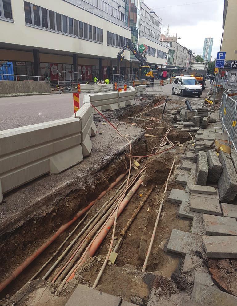 Utvärdering Det är tydligt att Stora Gatan vid kvarteret Lea sedan tidigare berörts av stora anläggningsarbeten.