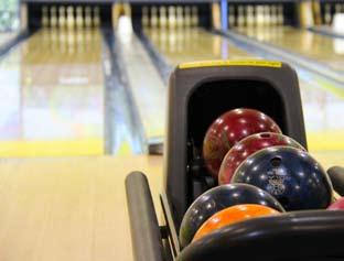 18 februari Bowling i Ystad Vi åker till Ystad och bowlar och äter något gott tillsammans! Buss hämtar och lämnar på Navet i Sjöbo och på Blentarps fritidsgård. OBS! Begränsat antal platser.