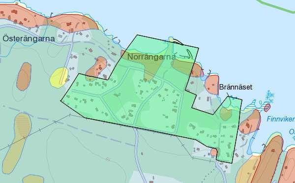 GEOTEKNISKA FÖRHÅLLANDEN Den största delen av planområdet, bl.a. alla bostadsfastigheter, är beläget på morän. Det förekommer dock berg i anslutning till strandlinjen. SGU:s jordartskarta.