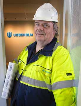 Många av dem börjar bli till åren och företaget byter därför successivt ut dem för att uppgradera maskinparken.