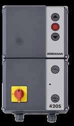 Endast hos Hörmann Europeiskt patent Standard på WA 300 S4 Extra upplåsningar Mjukstart och mjukstopp för skonande och tysta portrörelse Kraftbegränsning i riktning Port öppen / Port stängd