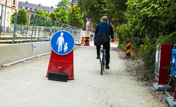 Trafiksäkerheten i Lund Vi följer Mobility Management i byggskede - Vi vet att det är lättare för bilister att byta färdslag till spårbunden trafik än till buss och vi ser fram emot att spårvägen och
