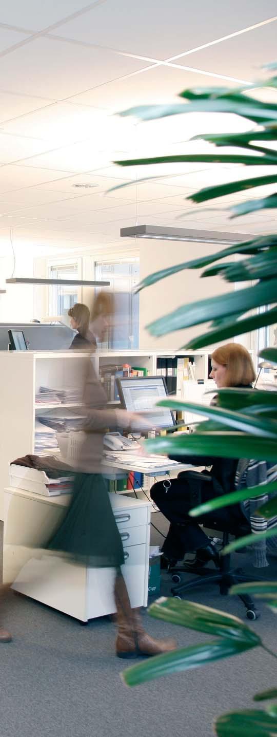 Koncernledning I koncernledningen ingår verkställande direktören, vice verkställande direktören med ansvar för affärsutveckling, finansdirektören och ekonomidirektören i Castellum AB samt de sex