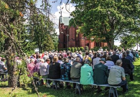 11-14 Under gravgårdsdagen kan du få hjälp med mylla och plantering på begravningsplatsen i Kyrkoby.