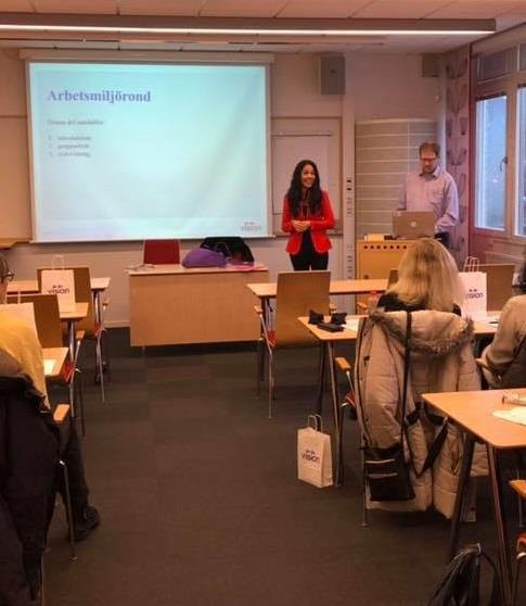 Mari Sivernäs visade de verktyg för ombud som finns på Visions hemsida, och berättade om förbundets nya app för förtroendevalda.