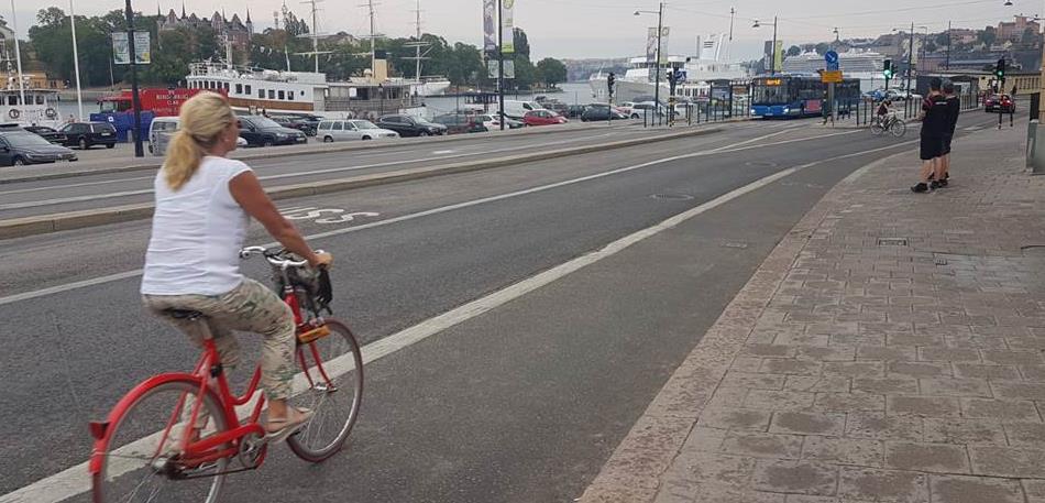 Resultat Vid samtliga studerade platser var trafikläget lugnt vilket medförde litet eller inget behov att nyttja kollektivtrafikkörfälten.