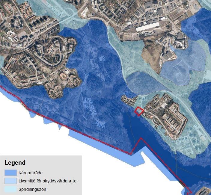 Sida 8 (9) Kartbild över grön infrastruktur. Sökandes tomt inom röd markering. Riskfrågor Områdets närhet till Magelungen påverkas av en risk för översvämning gällande Tyresåns 100-årsnivå.