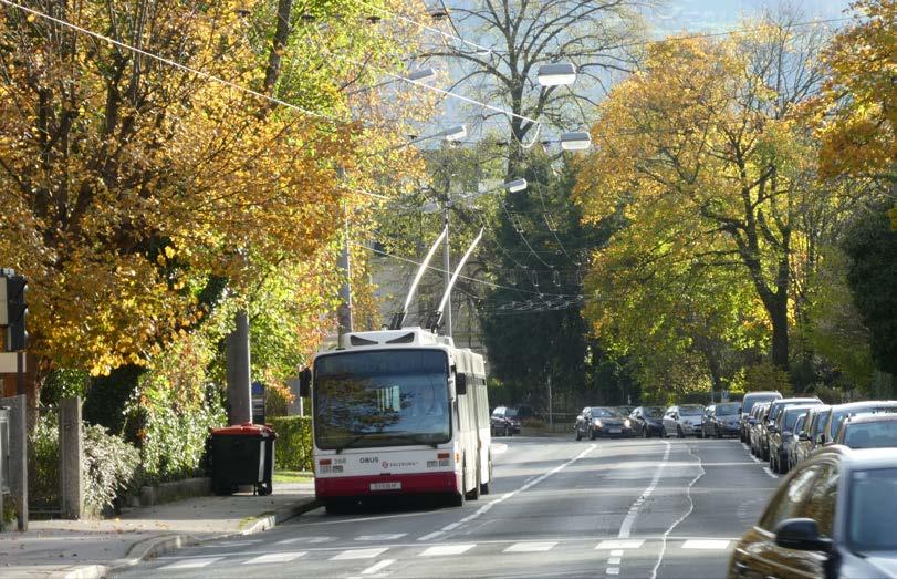 40 (129) Figur 18 Laddning under färd med tråd i Salzburg. Foto: Per Gunnar Andersson. Figur 19 Laddning under färd med tråd i Linz.