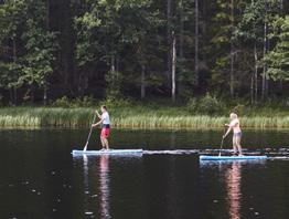 Här finns både lugna och strömmande vatten som passar såväl nybörjare som vana