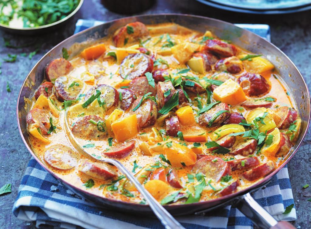 RECEPT 3 30 min 438 kcal/port Fett 17g Kolhydrater 64g Protein 7g Korvgryta med äpple Krämig och kryddig korvrätt med äpple och curry.