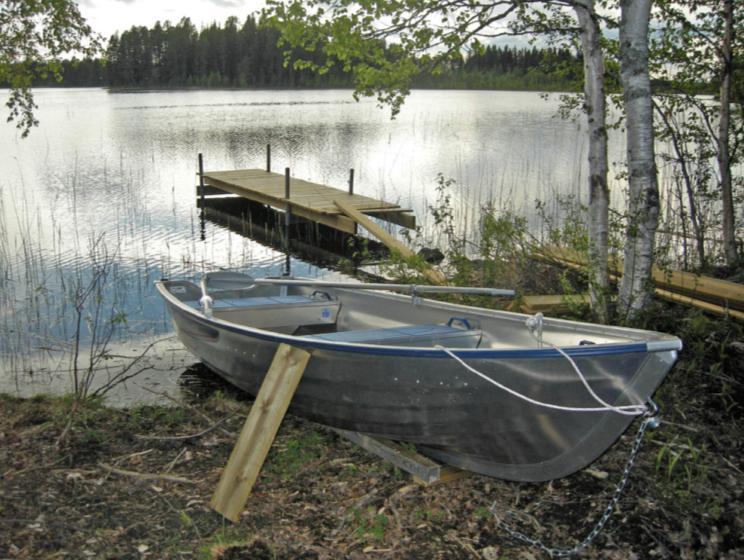 Fiskeintresserade - se hit! Ute på halvön finns tre fina sjöar med gemensamt fiskekort: Lilla och Stora Dravsjön samt Drevjetjärn. Abborre, mört, gädda, sik o harr är de fisksorter som finns.